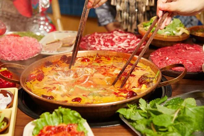 0+店云南酸菜牛肉火锅跑出黑马麻将胡了电子游戏1年狂开20(图6)